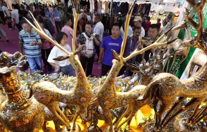 阿富汗手工地毯、斯里蘭卡紅茶……不用出國，南博會(huì )上就能“逛南亞”
